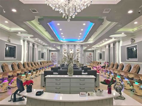 The salon is well-lit and clean. . Posh nail bar wichita falls